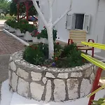 Pantelatos 아파트 *