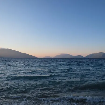 潘特拉托斯公寓