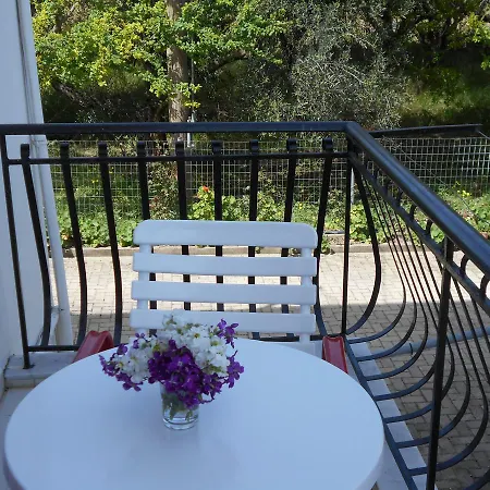 Pantelatos 아파트 *