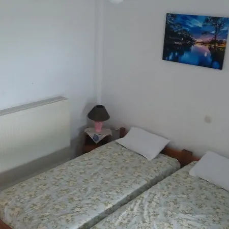 Pantelatos Lägenhet *