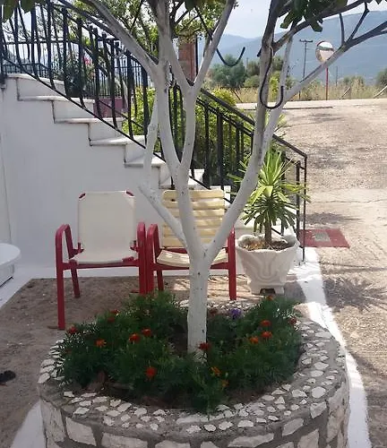 Pantelatos Studios *